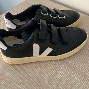 Veja V-lock black leather sneakers
